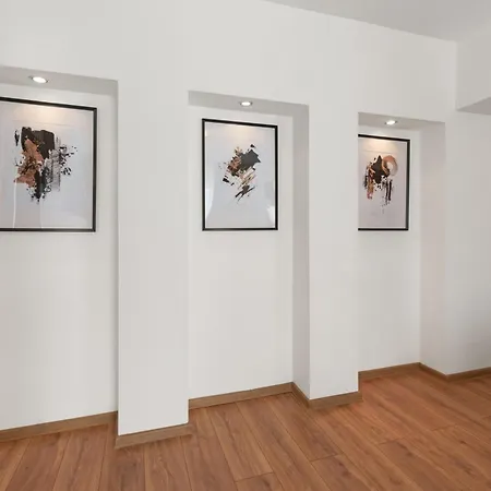 Charm - Old Town * בוקרשט