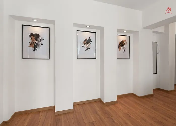 Charm - Old Town * Bucureşti